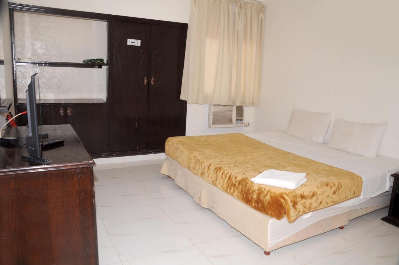 Asia Hotel Riaad Buitenkant foto